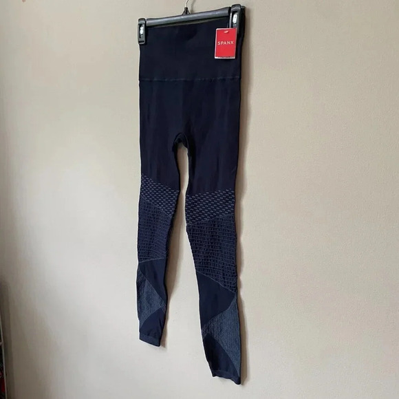 NWT SPANX Women's Size Small Look At Me Now Seamless Moto Leggings Indigo Sky - Picture 8 of 16